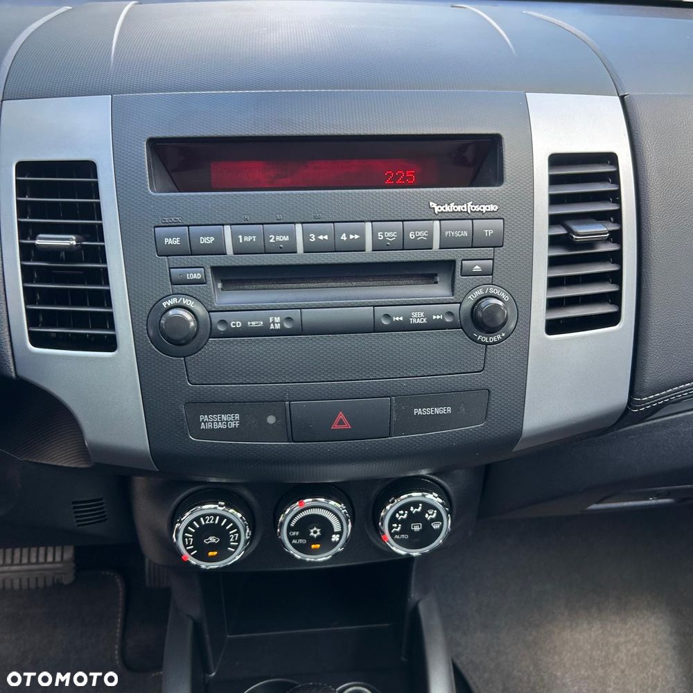 Mitsubishi Outlander 2.0 2WD CVT Diamant Edition+ - 20