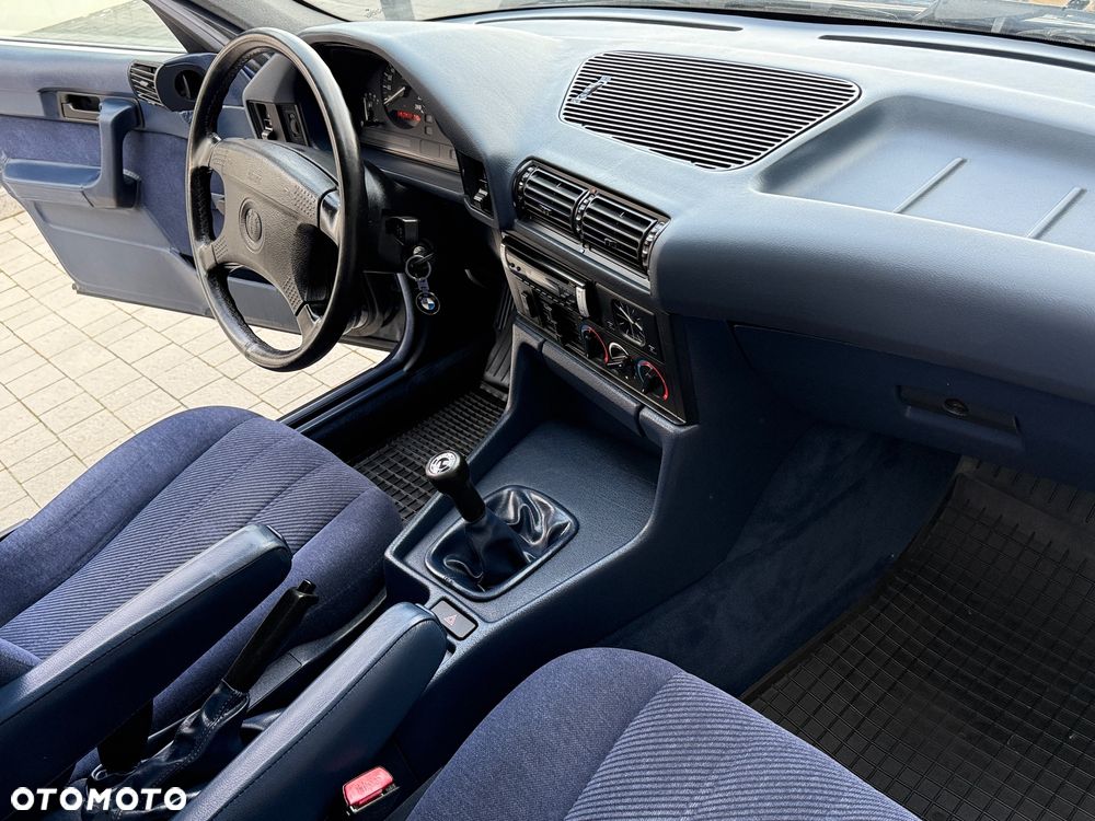 BMW Seria 5 520i - 9