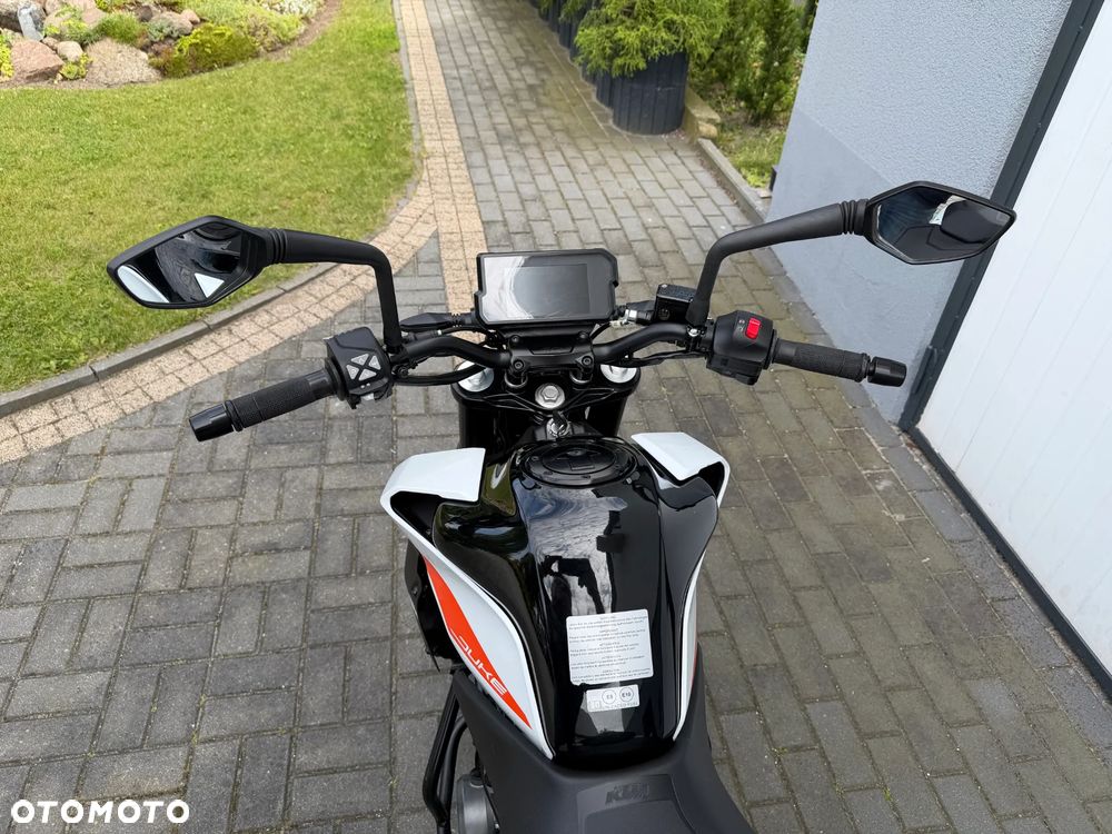KTM Duke 390 - 18