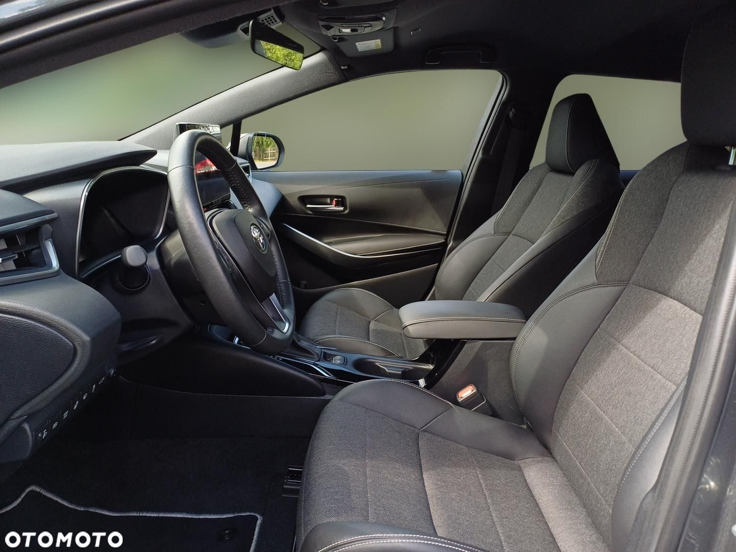 Toyota Corolla 1.8 Hybrid Style - 14