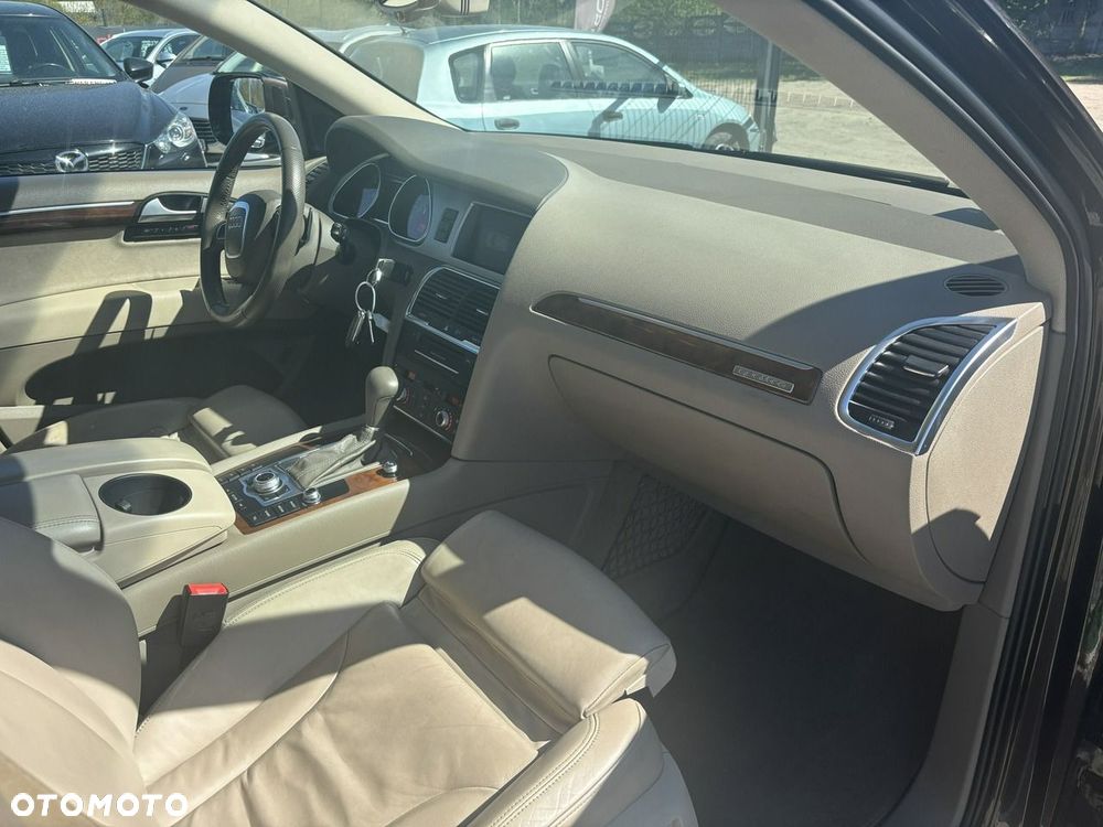 Audi Q7 - 40
