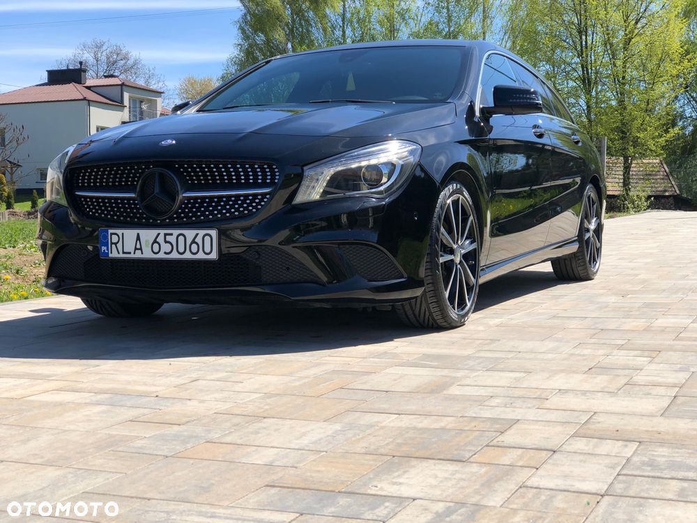 Mercedes-Benz CLA 180 7G-DCT UrbanStyle Edition - 18