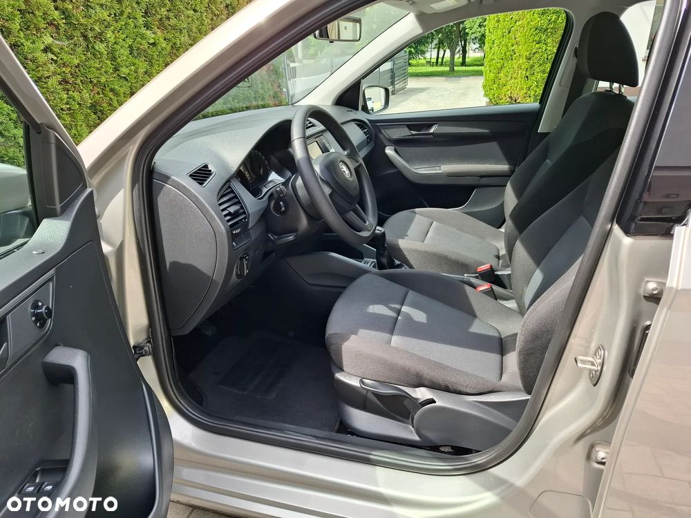 Skoda Fabia 1.0 MPI Edition - 17