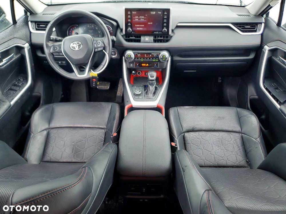 Toyota RAV4 - 9