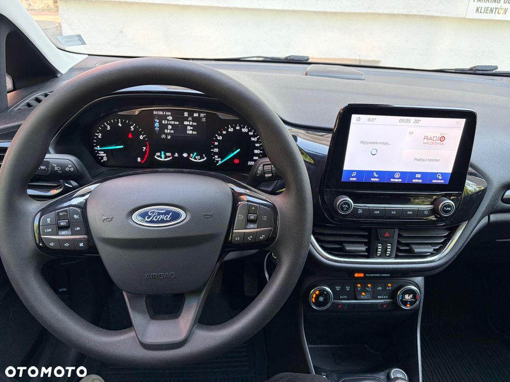 Ford Fiesta 1.1 S&S TITANIUM - 28