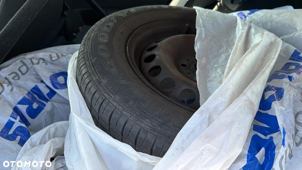 Volkswagen Golf 1.2 TSI BMT Trendline Perfectline - 19