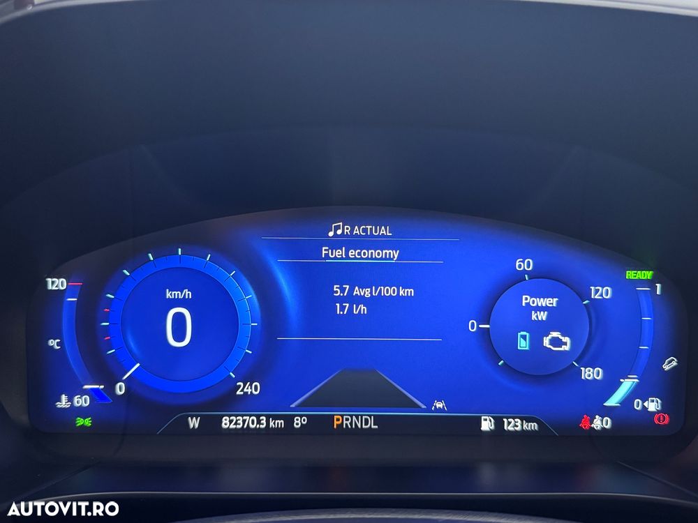 Ford Kuga 2.5 Duratec FHEV ST-LINE X - 5