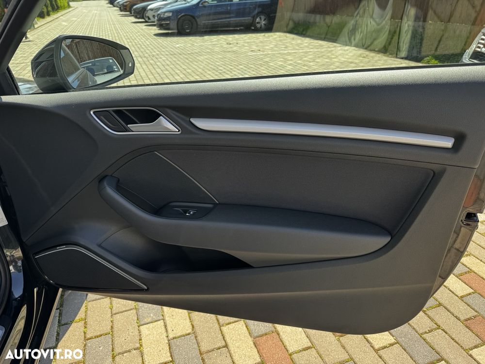 Audi A3 2.0 TDI S tronic Ambition - 15