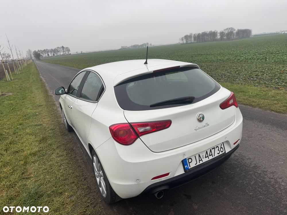 Alfa Romeo Giulietta 1.6 JTDM 16V - 6