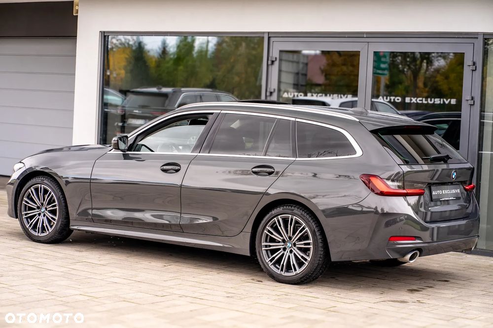 BMW Seria 3 320d xDrive Luxury Line - 15
