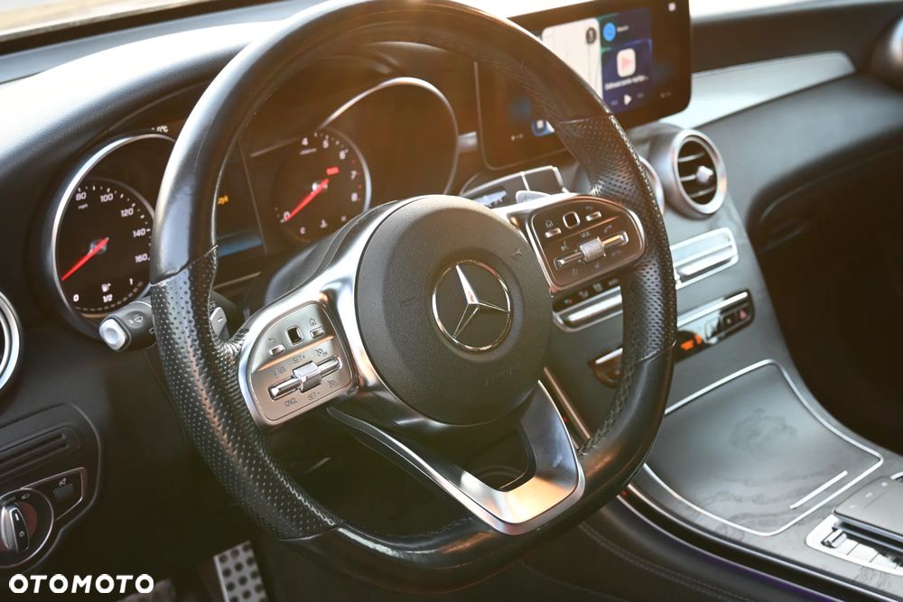 Mercedes-Benz GLC - 19