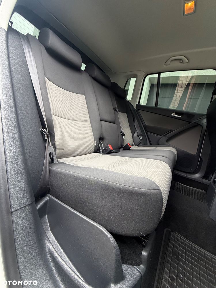 Volkswagen Tiguan - 23