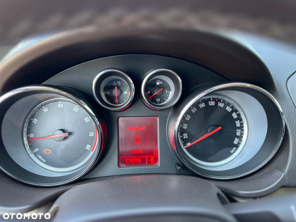 Opel Insignia 1.8 - 15