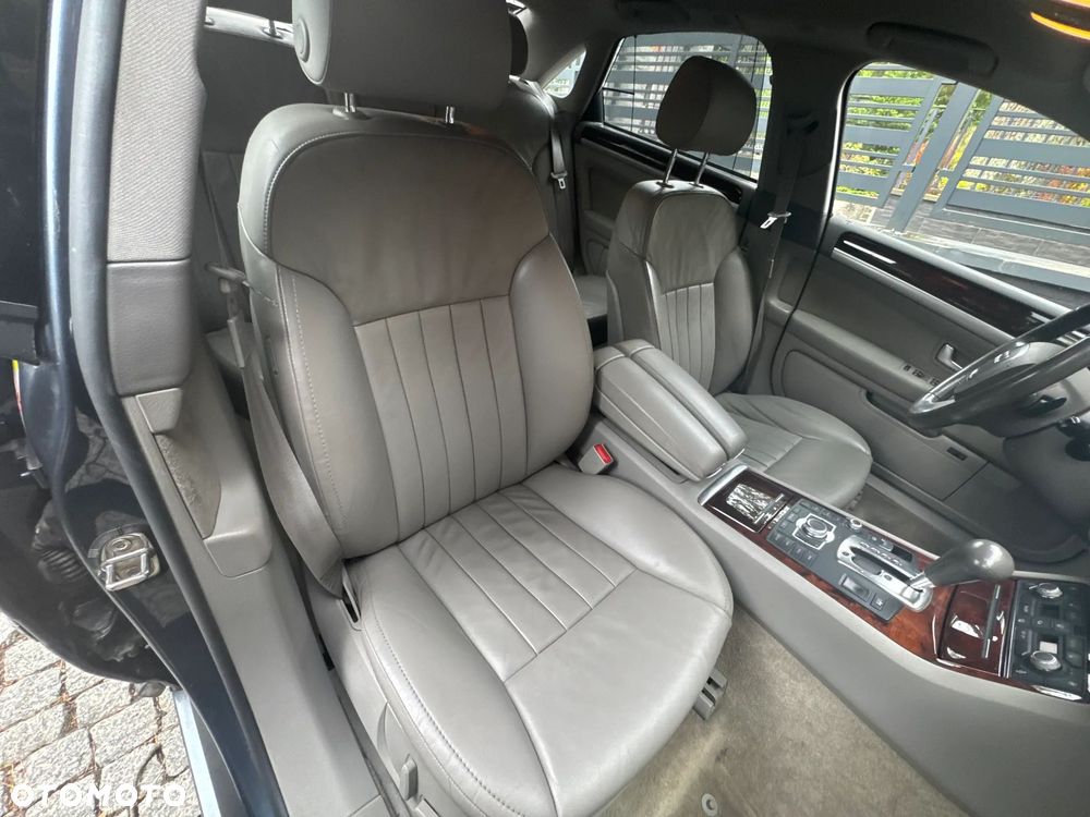 Audi A8 4.2 FSI Quattro - 13