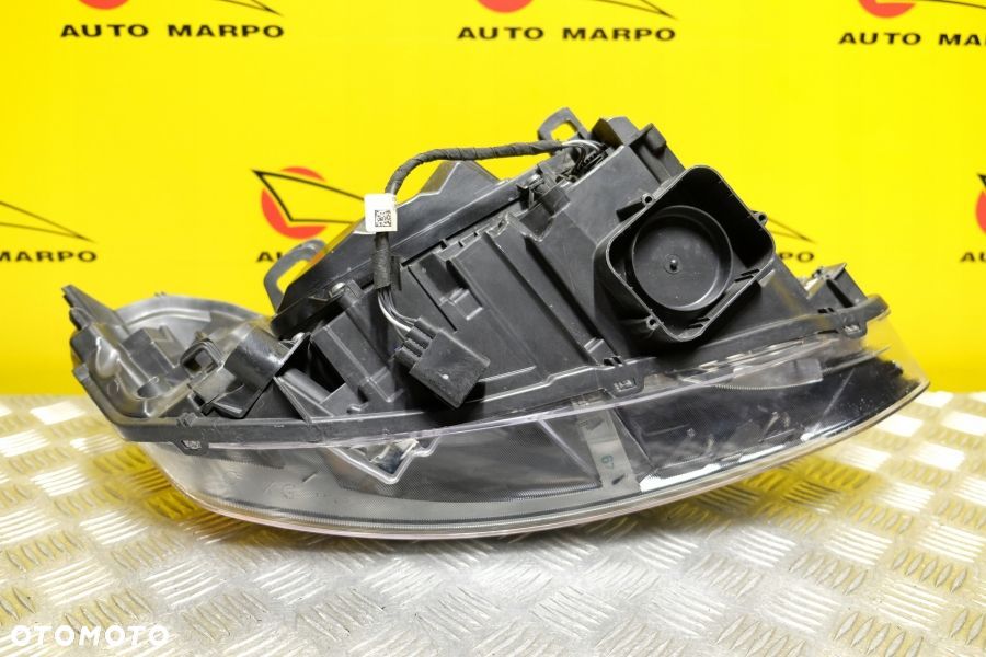 VOLVO XC60 LIFT 2013- REFLEKTOR LAMPA ZWYKŁA L USA - 13