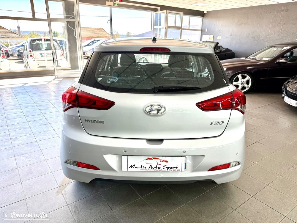 Hyundai i20 1.1 CRDi Style - 4