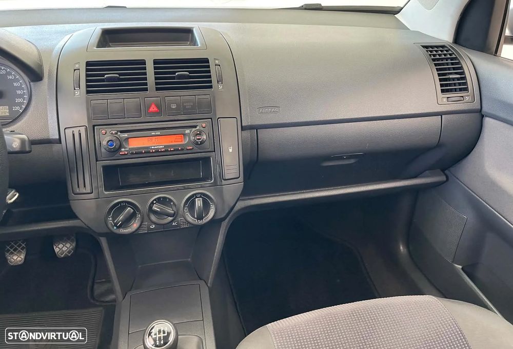 VW Polo 1.2 Confortline AC - 17