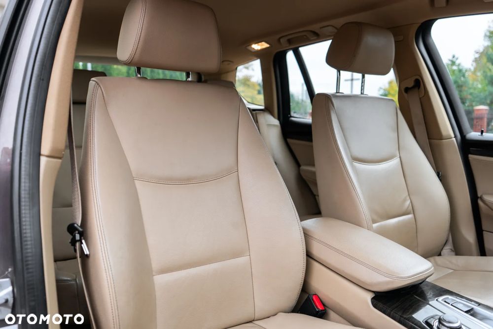 BMW X3 xDrive20d - 33