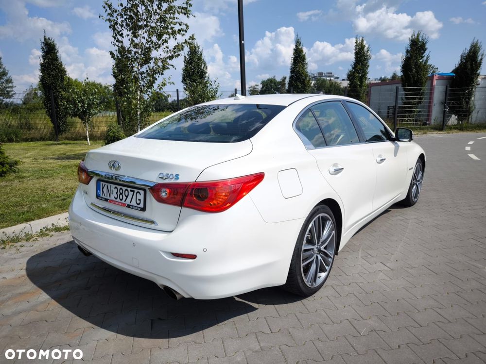 Infiniti Q50 - 35