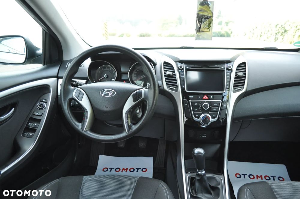 Hyundai i30 blue 1.4 Trend - 20