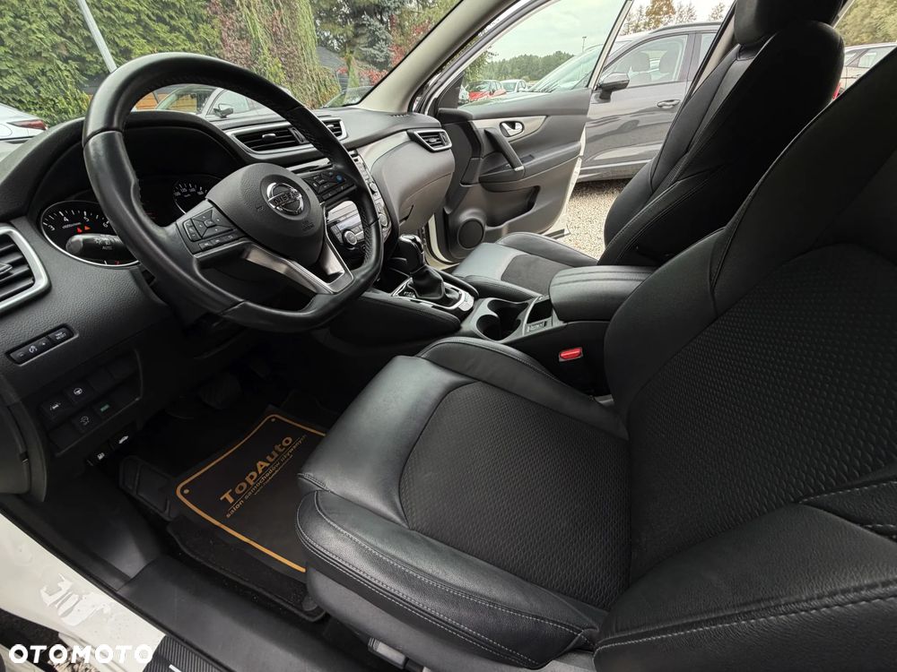 Nissan Qashqai 1.3 DIG-T DCT TEKNA - 18