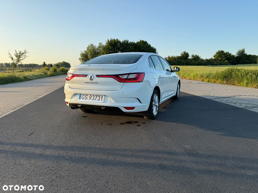 Renault Megane 1.6 SCe Limited - 6