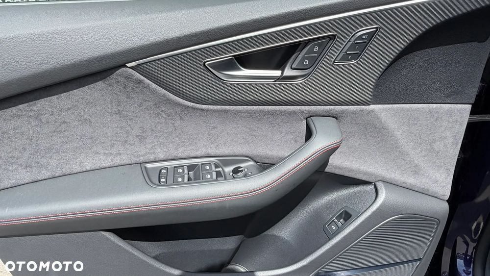Audi RS Q8 - 6