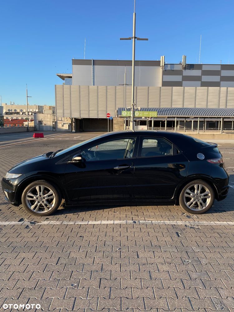Honda Civic 1.8 GT Special Edition - 9