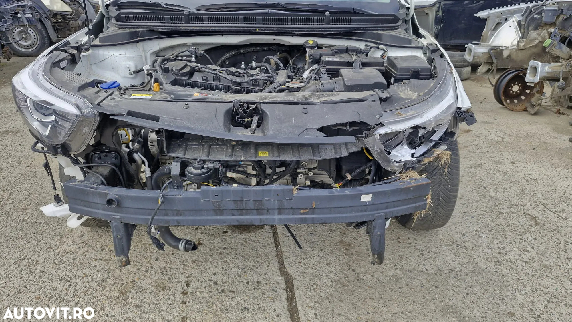 Dezmembram Kia Stonic an 2024 motor 1.2 benzina - 2