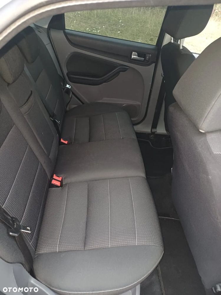 Ford Focus 1.6 Sport - 3