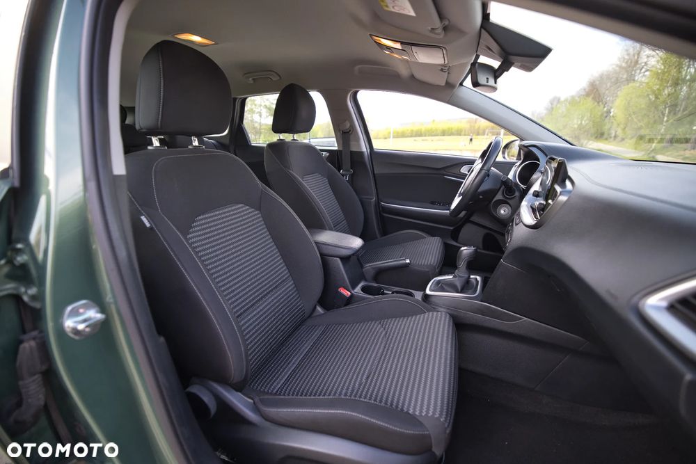 Kia Ceed 1.5 T-GDI M - 18