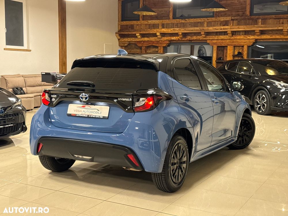 Toyota Yaris Hybrid 130 1.5 VVT-i Premiere Edition - 3