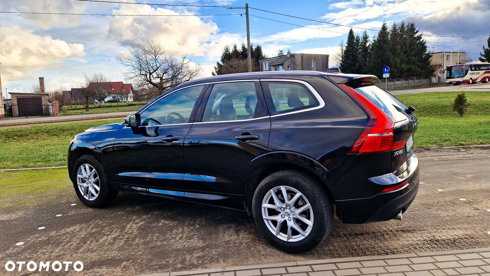 Volvo XC 60 D4 Geartronic Momentum Pro - 4