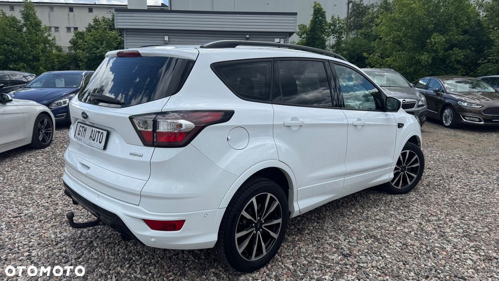 Ford Kuga 1.5 EcoBoost 2x4 ST-Line - 17