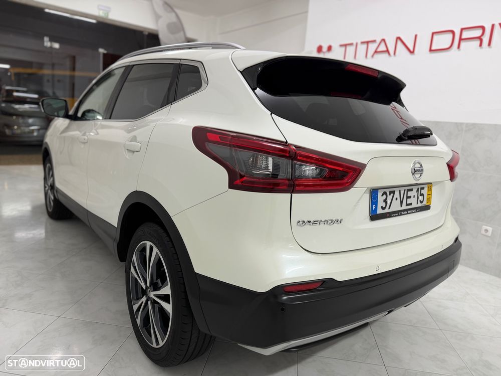 Nissan Qashqai 1.5 dCi N-Connecta 18 - 6