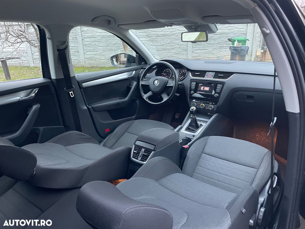 Skoda Octavia - 16
