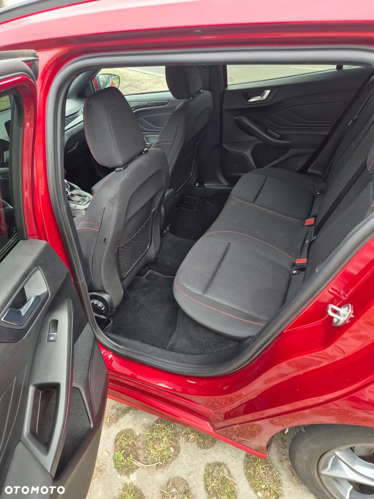 Ford Focus 1.0 EcoBoost ST-Line Business - 3