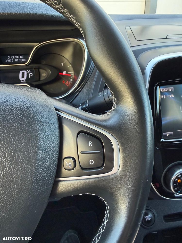 Renault Captur TCe 150 EDC GPF BOSE EDITION - 23