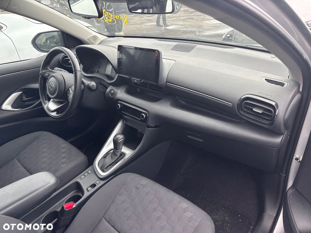 Toyota Yaris 130 1.5 VVT-i Style - 4