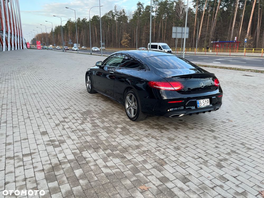 Mercedes-Benz Klasa C 300 Coupe 7G-TRONIC AMG Line - 25