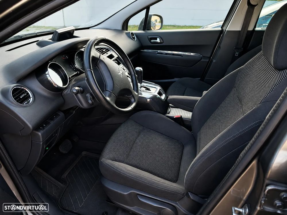 Peugeot 5008 - 3
