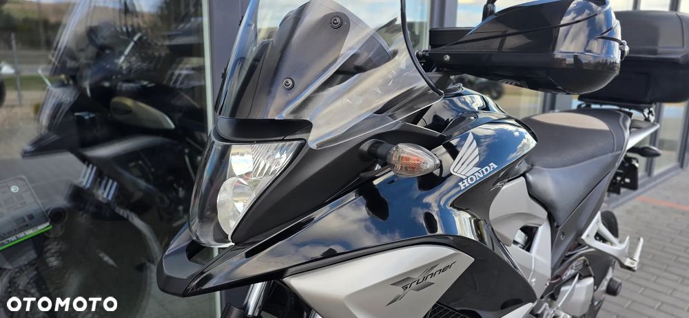 Honda VFR - 29