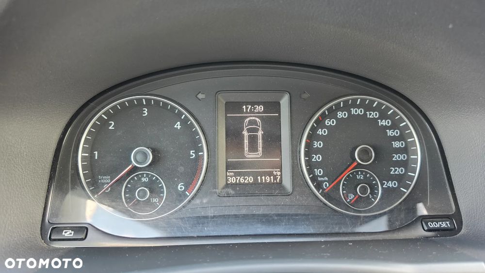 Volkswagen Touran 2.0 TDI DPF DSG Comfortline - 28