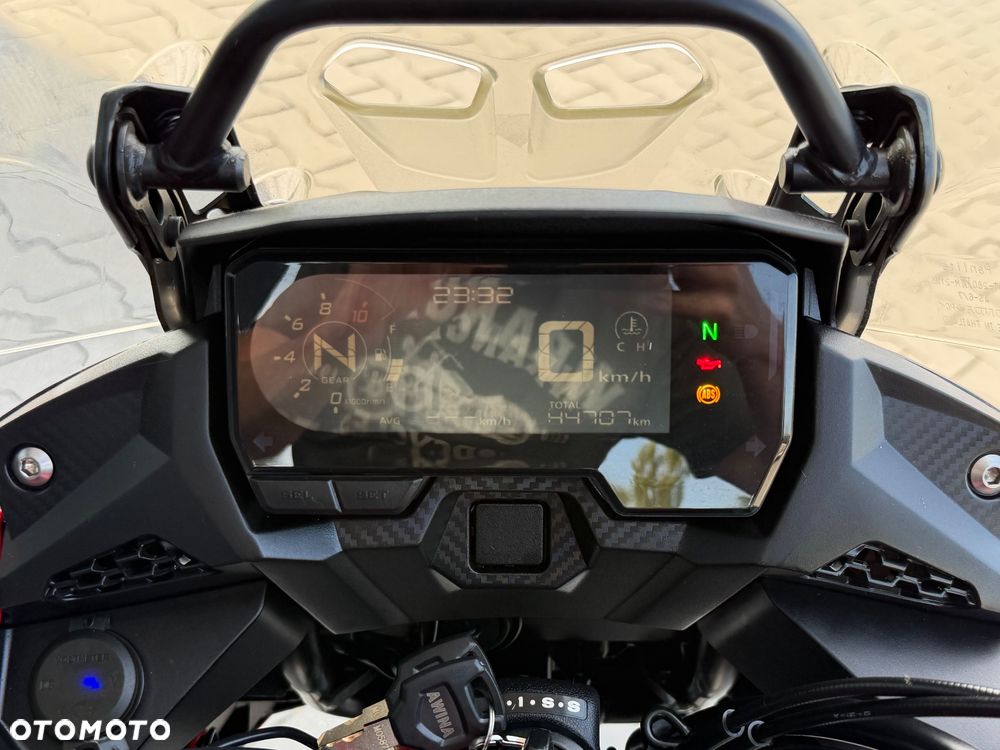 Honda CB - 23