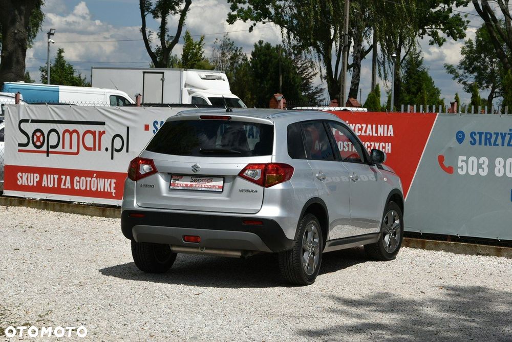 Suzuki Vitara 1.6 Premium 2WD - 24