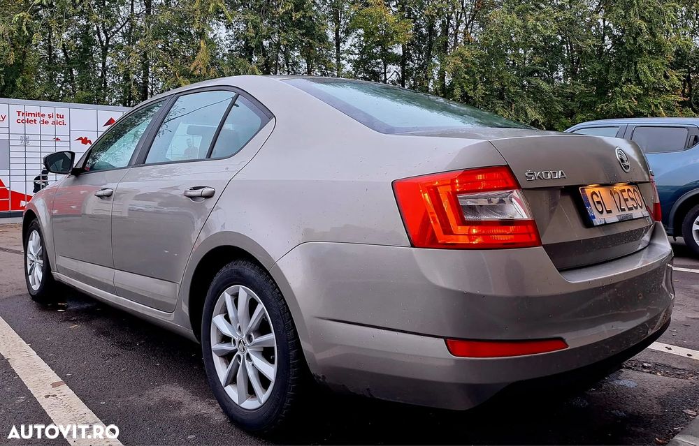 Skoda Octavia 2.0 TDI AMBITION - 3