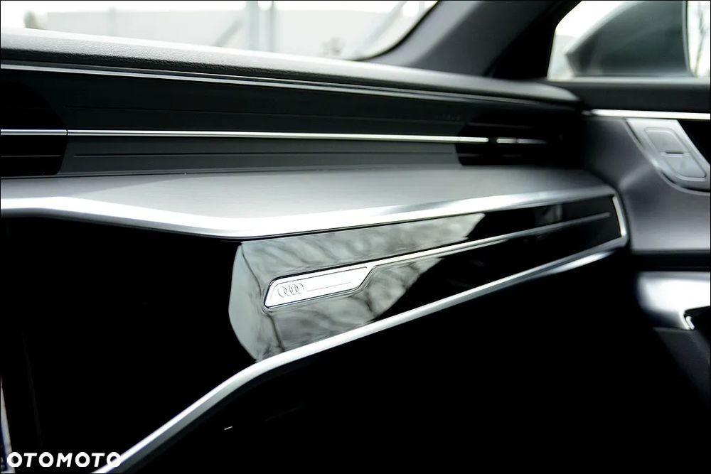 Audi A6 Avant 40 TDI S tronic S line - 32