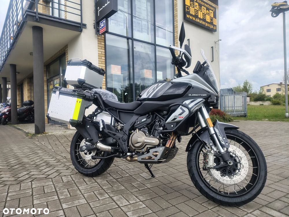 QJMOTOR SRT 600SX - 36