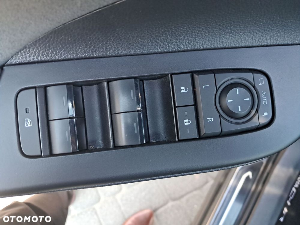 Toyota C-HR 1.8 Hybrid Executive - 13