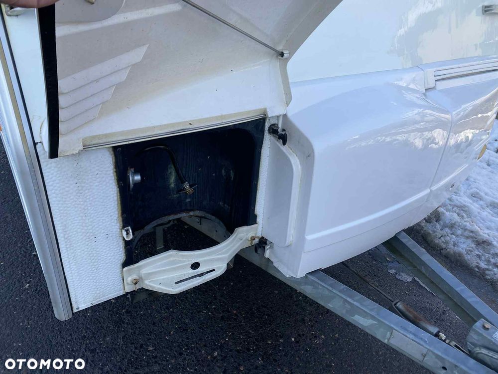 Caravelair ANTARES 400 _ WC, TRUMATIC, 2 Łożka, Stolik, Lodówka, Zlew, Kuchenka - 27